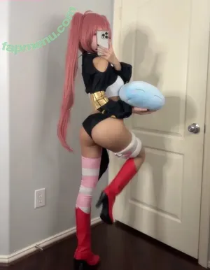 y3miku / y3mikucos nude photo #0023