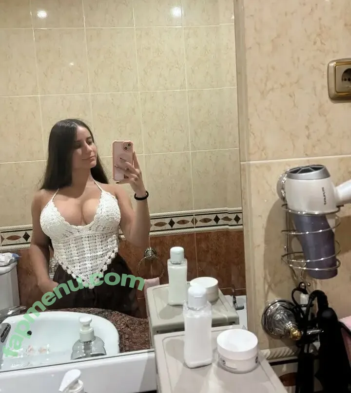 yaaiza99 nude photo #0012 (yaaiza99)