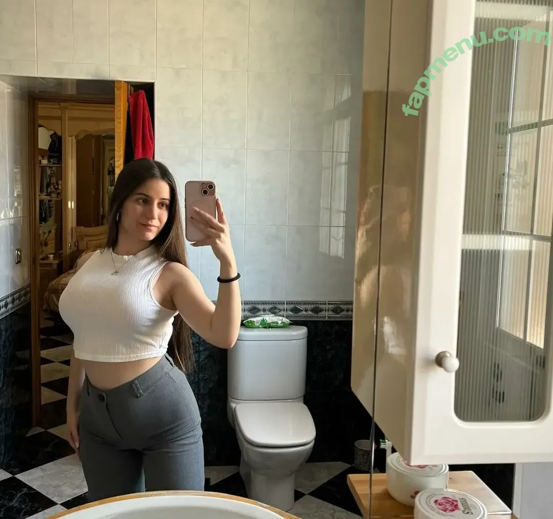 yaaiza99 nude photo #0022 (yaaiza99)