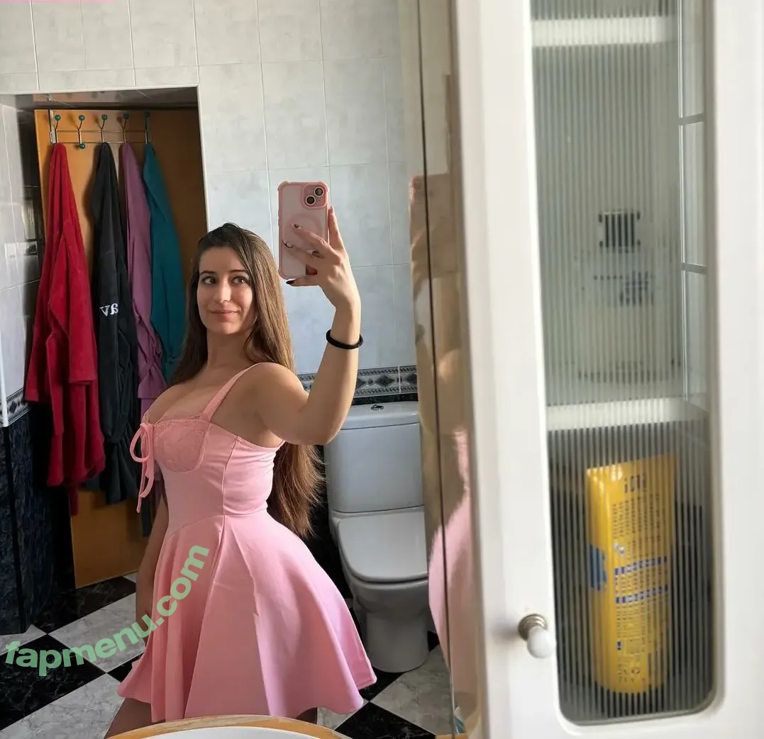 yaaiza99 nude photo #0037 (yaaiza99)