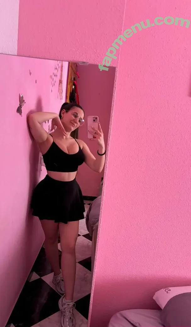 yaaiza99 nude photo #0050 (yaaiza99)