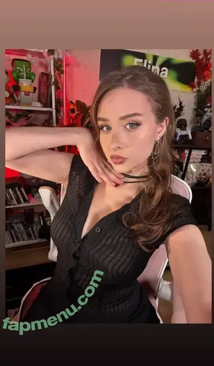 yaboielina / elina nude photo #0774