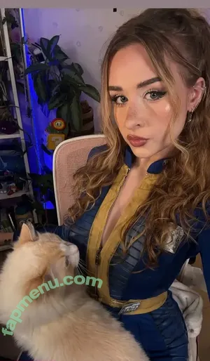 yaboielina / elina nude photo #0909