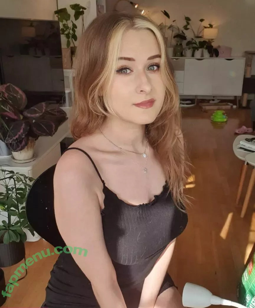 yaboielina nude photo #0111 (elina)