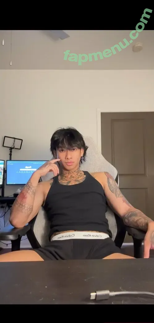 yaboymaloy nude photo #0023 (ya_boy_maloy)