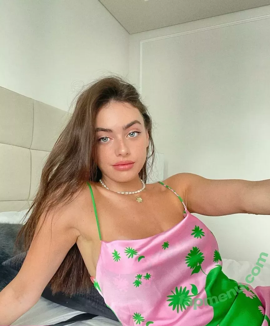 Yael Shelbia nude photo #0030 (yaelshelbia)