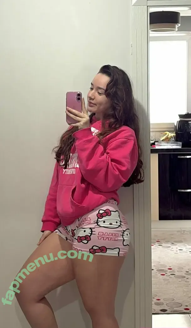 Yağmur Şimşek nude photo #0142 (yagmrsmsk / yagmursimsek / yamursimseek)