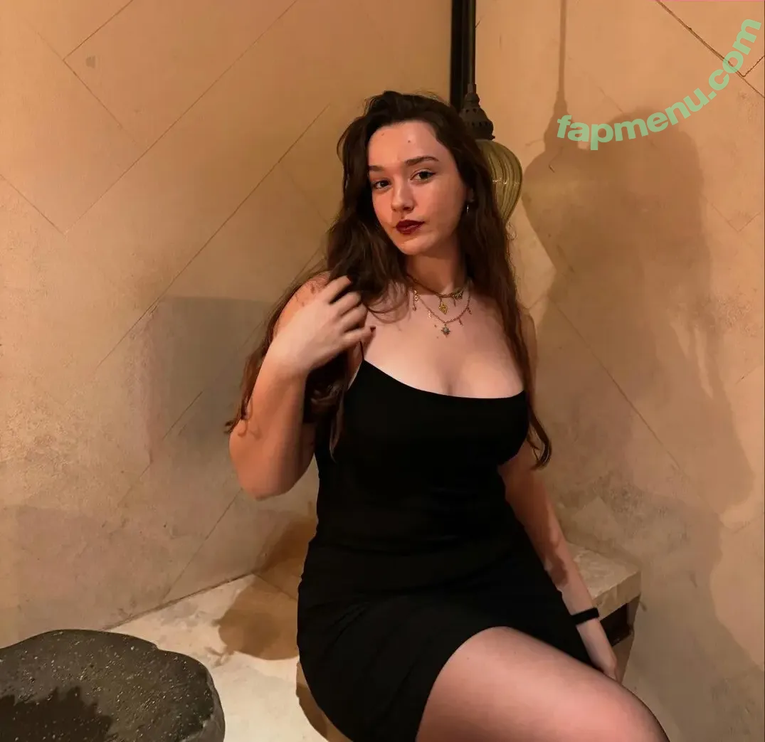 Yağmur Şimşek nude photo #0162 (yagmrsmsk / yagmursimsek / yamursimseek)