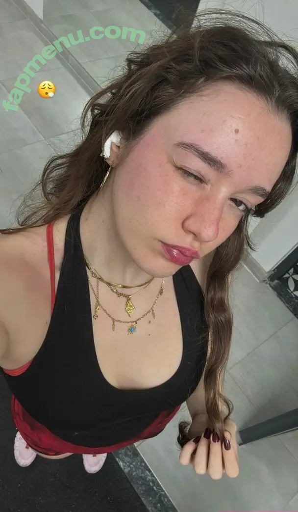 Yağmur Şimşek nude photo #0168 (yagmrsmsk / yagmursimsek / yamursimseek)