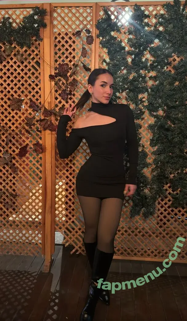 yagmurakbulutt_ nude photo #0036 (yagmurakbulutt_)