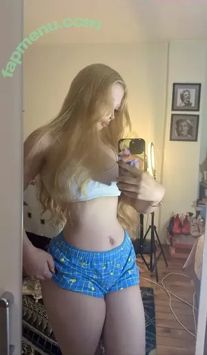 yagmuriave / Yagmur Dinc nude photo #0063