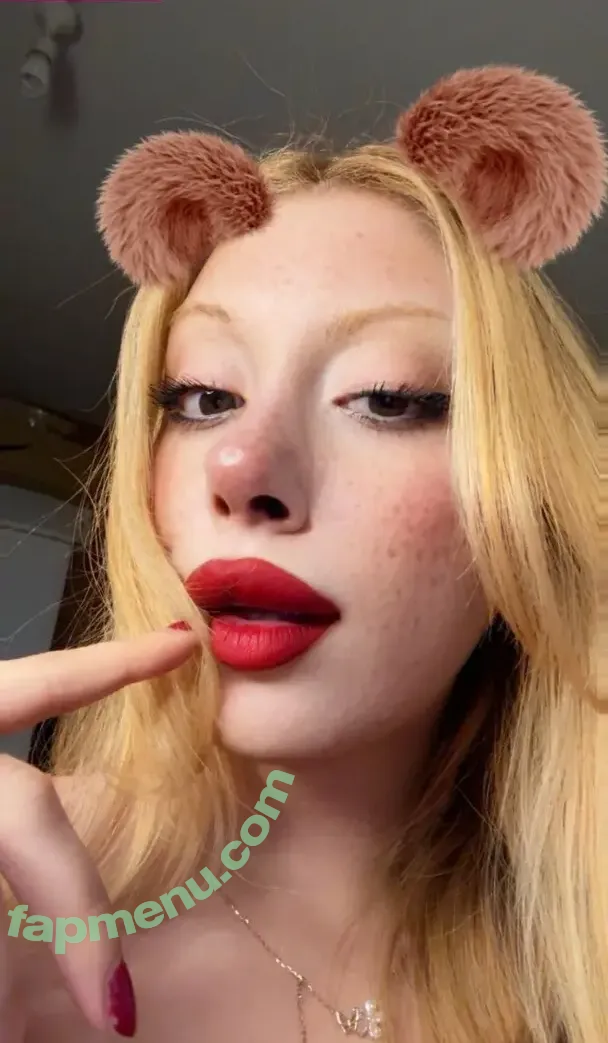 yagmuriave nude photo #0067 (Yagmur Dinc)