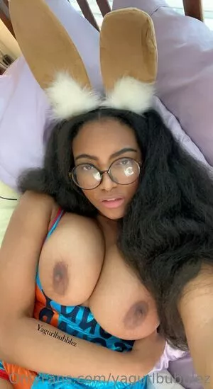 yagurlbubblez / notbubbz / yagurlbubbles nude photo #0374