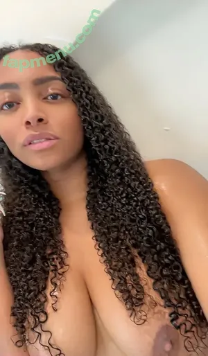 yagurlbubblez / notbubbz / yagurlbubbles nude photo #0470
