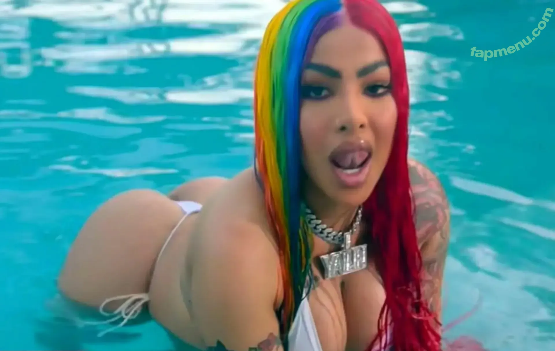 Yailin La Más Viral nude photo #0002 (Yailin La Más Viral)