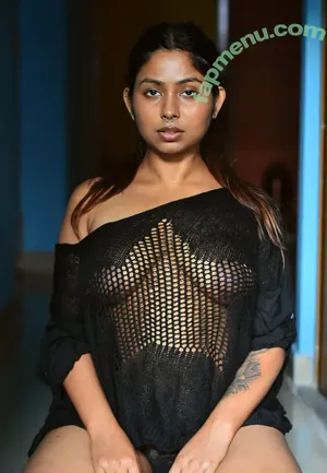 Yajna Seni / yajnaseni25 nude photo #0334