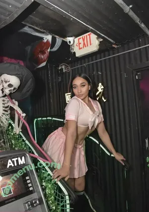 Yamile Duran / Keepingup.wityami nude photo #0028