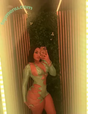 Yamile Duran / Keepingup.wityami nude photo #0082