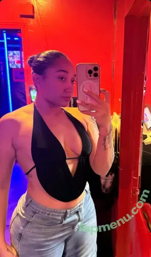 Yamile Duran / Keepingup.wityami nude photo #0124