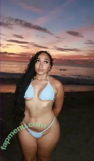 Yamile Duran / Keepingup.wityami / keepup_withyami nude photo #0139