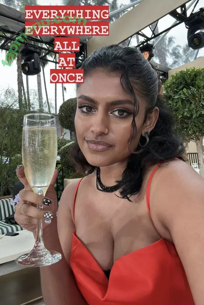 Yamini Nambimadom nude photo #0021 (yaminidoescomedy / yamininosebest)