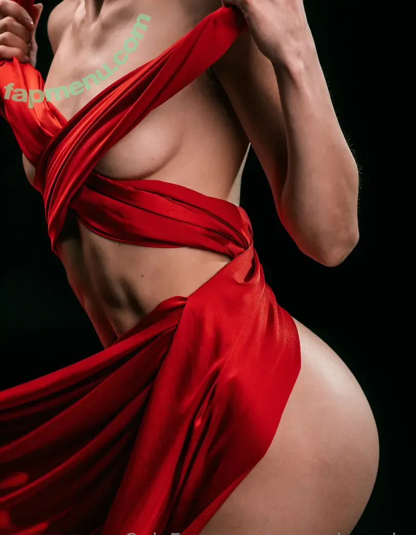 yana_donenko nude photo #0036 (yana_donenko)