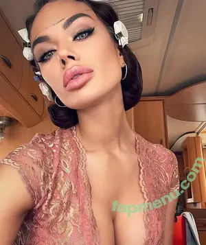 Yana Koshkina / yana_koshkina_official nude photo #0051