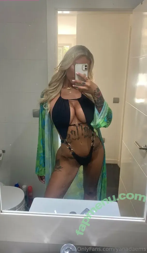 yanadaems nude photo #0003 (yanadaemss)
