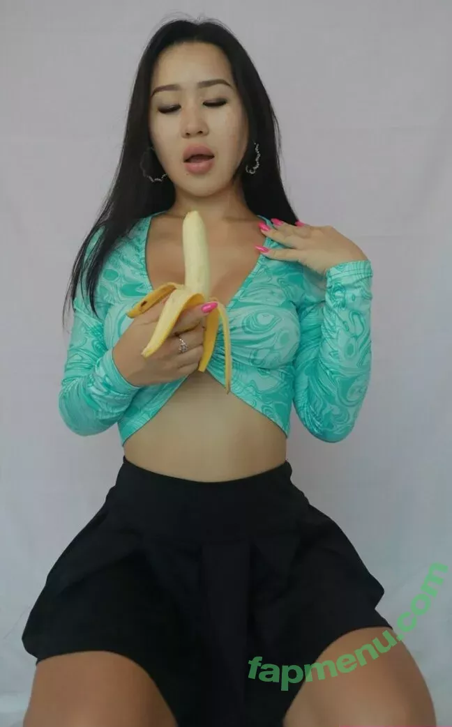 yanamae nude photo #0021 (yana_mae88)