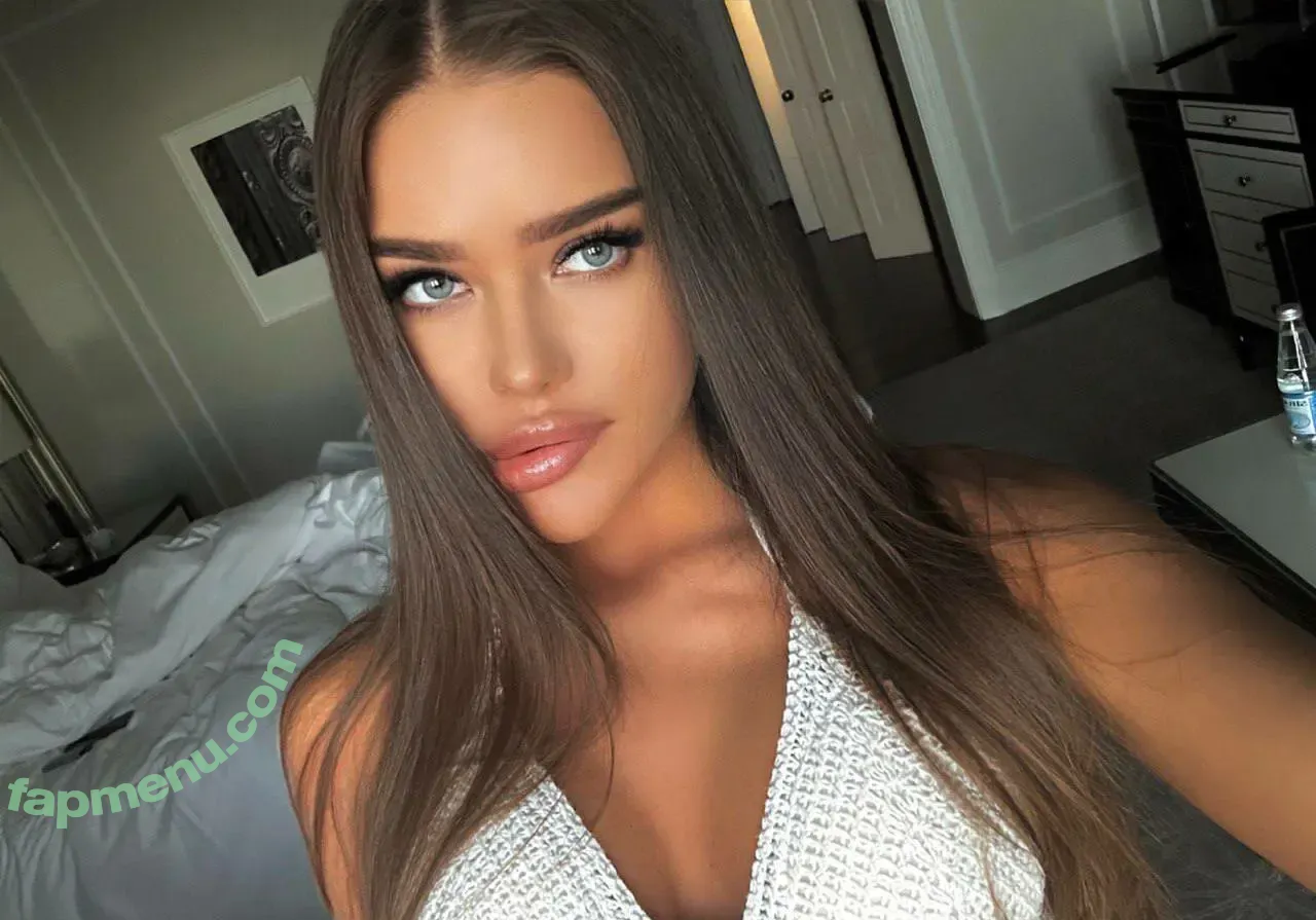 Yanapassion nude photo #0016 (Yanapassion)