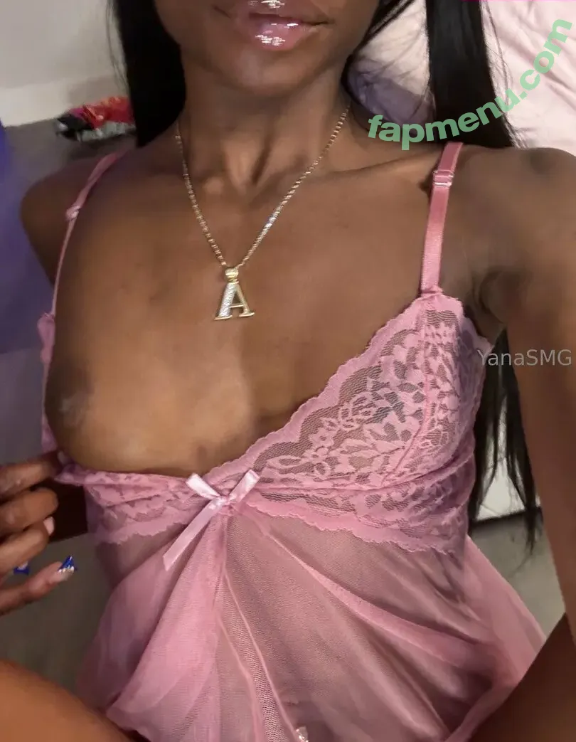 YanaSMG nude photo #0011 (itzyanasmg)
