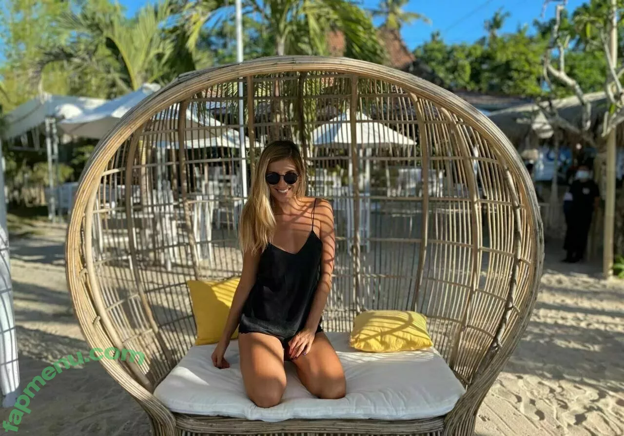 yanaviolet nude photo #0084 (Yanae / bylkamonic)