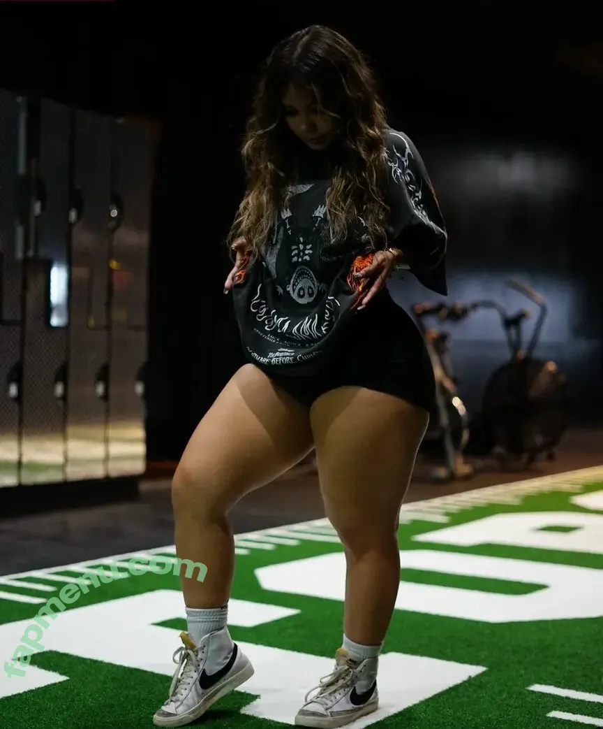 yanelly nude photo #0010 (Saucedayanelly / tqnelly / yanellys60 / yanellyyulai)