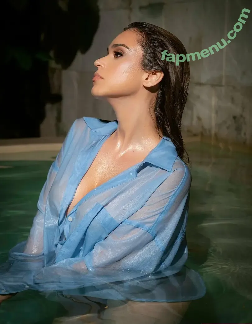 Yanet Garcia nude photo #0009 (iamyanetgarcia)