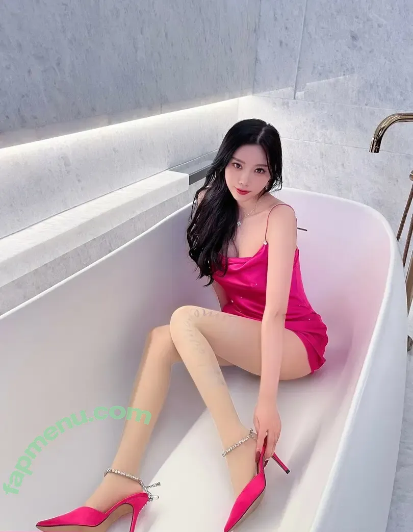 yangchenchen_yome nude photo #0072 (sugarbabyssssu / 杨晨晨 Sugar)