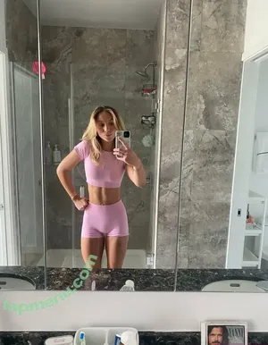 yaniekaaa / yanieka.w nude photo #0005