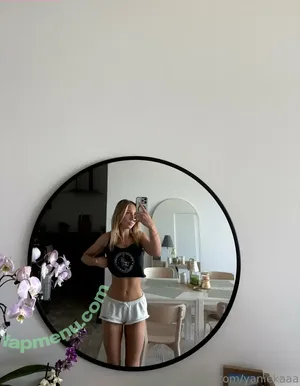 yaniekaaa / yanieka.w nude photo #0082