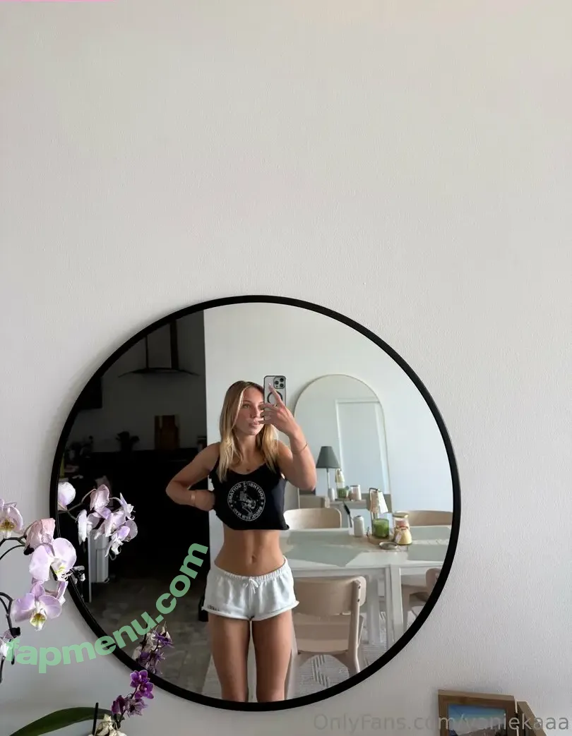 yaniekaaa nude photo #0084 (yanieka.w)