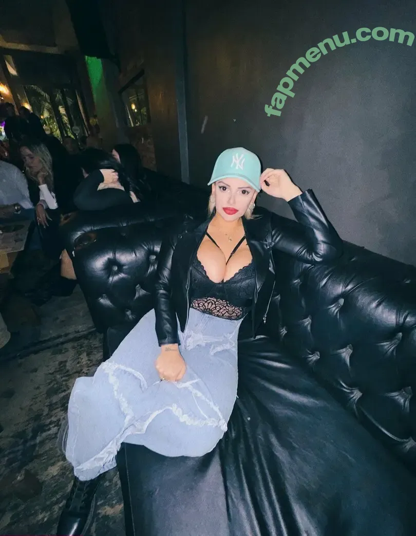 yaninatttula nude photo #0036 (yaninatttula)