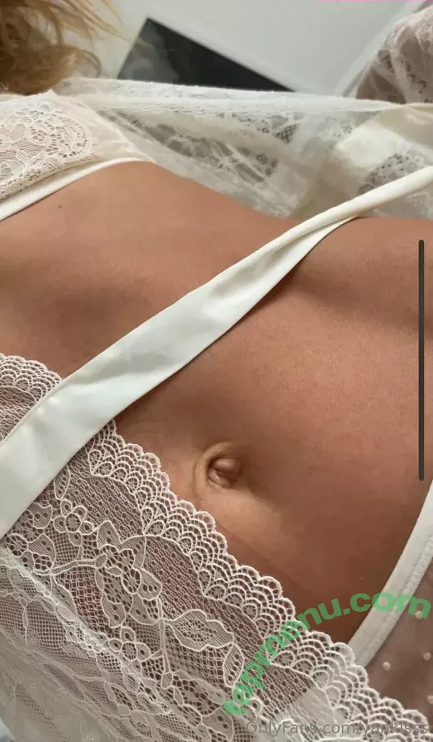 yankisss nude photo #0021 (yankina_di)