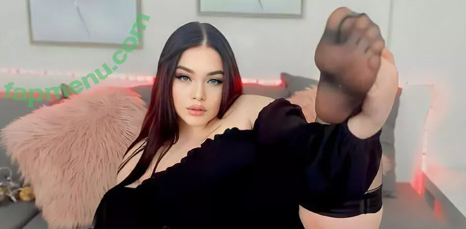yankisss nude photo #0087 (yankina_di)