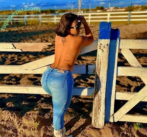 Yanna Oliveira / yannaoliveiraoficial nude photo #0024