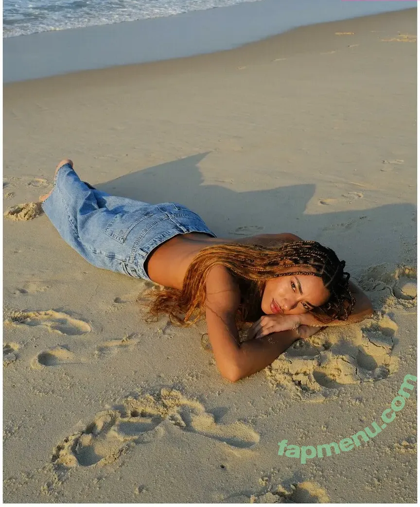 Yara Charry nude photo #0009 (only_charry / yaracharry)