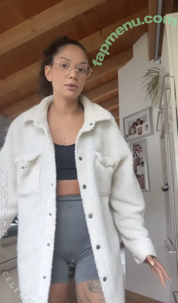 Yara Issy nude photo #0117 (issy_yy / yaraisabella._)