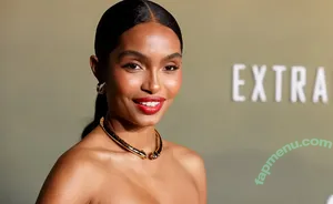 Yara Shahidi / yarashahidi nude photo #0023