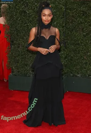 Yara Shahidi / yarashahidi nude photo #0049