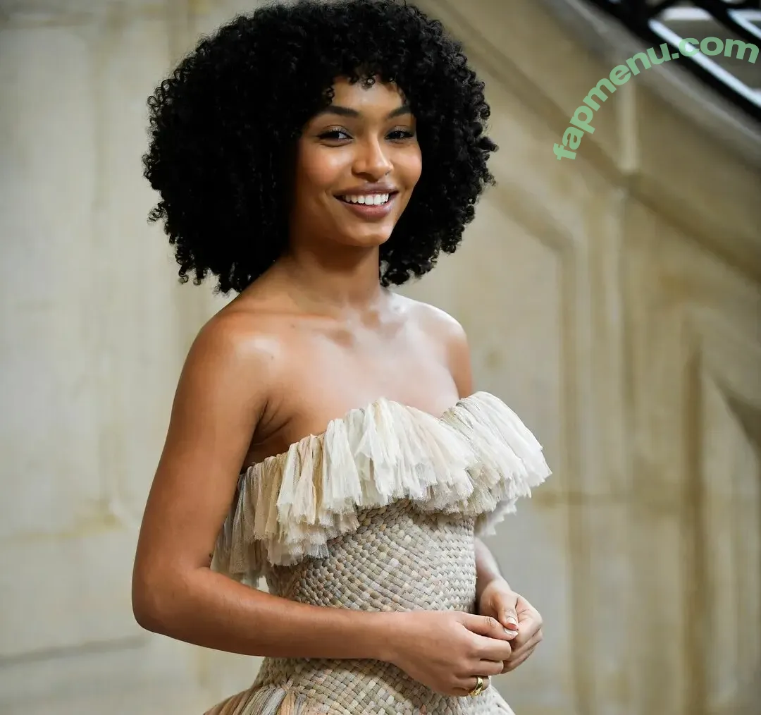 Yara Shahidi nude photo #0038 (yarashahidi)
