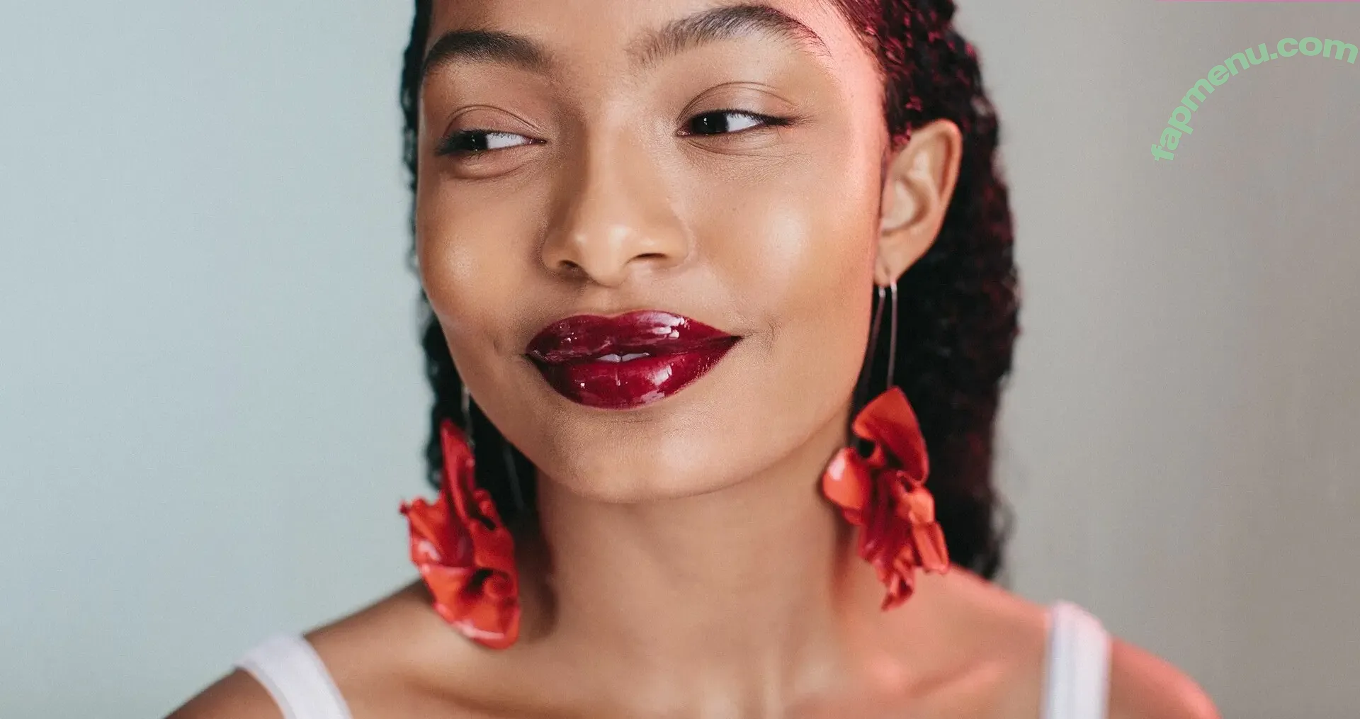 Yara Shahidi nude photo #0041 (yarashahidi)