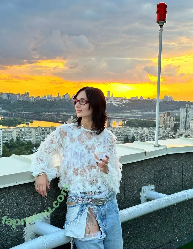 yaroslavakraz nude photo #0051 (yaroslavakrasiuk)