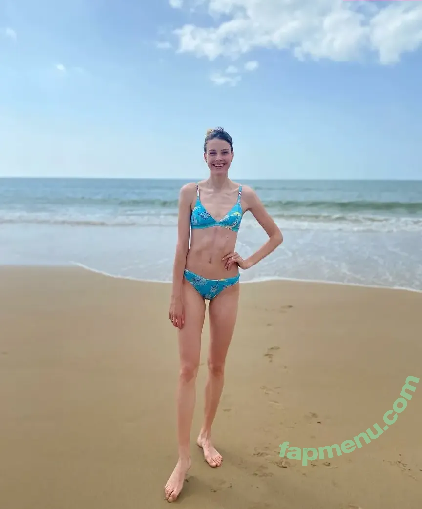 Yaroslova Mahuchikh nude photo #0015 (rosya_dp)